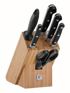 Der Profi Messerblock von Zwilling, aus Bambus-Holz, mit 7 teiligem Messer Set